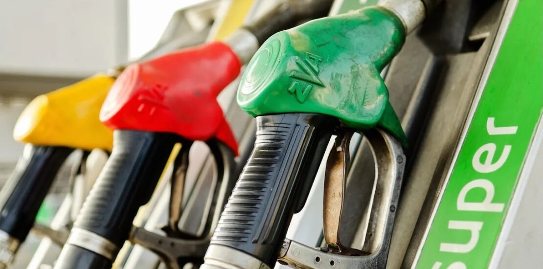 Caro carburanti, dopo Eni anche IP frena i prezzi. Diesel vicino a 2,50 euro in autostrada
