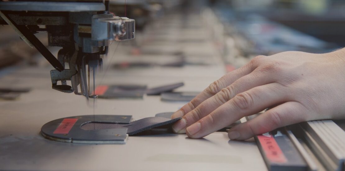 Calzature, fatturato -2,3% ed export in calo. Ma il saldo commerciale sale a 2,16 miliardi
